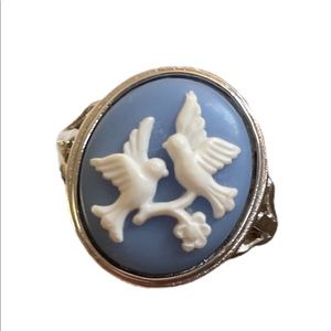 Avon vintage cameo sterling silver ring
